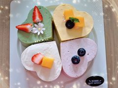 四叶草之花漾年华-幸福西饼生日蛋糕·下午茶(闵行店)