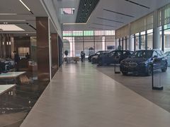 -上海宝宁宝马4S店