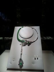 -北京七彩云南翡翠珠宝旗舰店(月坛店)