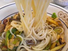 -弘束束柳州深巷螺蛳粉(珠江路店)