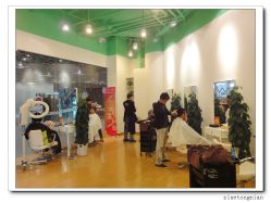 点击看大图 店内环境-变画·发型STUDIO