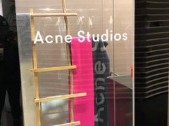 -Acne Studios(芮欧百货店)
