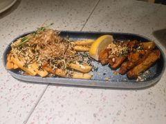 琥珀酱烤鸡中翅拼和风海苔薯条-BE BRIGHT KITCHEN(正佳广场店)