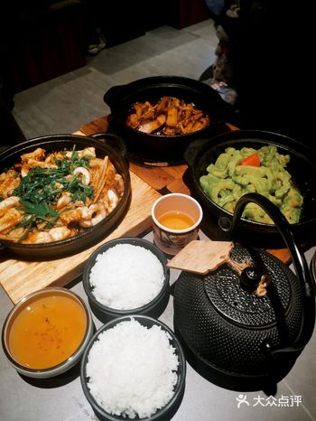宝安啫啫煲排队王，超下饭的美食