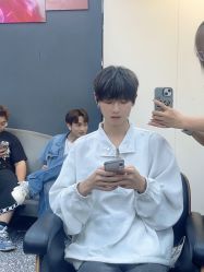 -藤野造型专业烫染接发