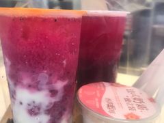 红果小姐姐-CoCo都可(桃浦新邻店)