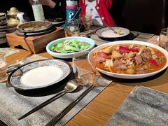 -迪拜杭州风味音乐餐厅(杭州首店 湖滨步行街店)