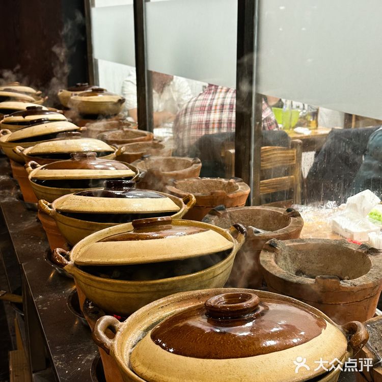 杭州西湖边的烟火气,贴胃的一郭羊肉炉