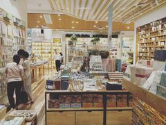 -猫的天空之城概念书店(印象城购物中心店)