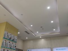 -谐和贝康宠物医院24小时·宠保定点(急重症转诊中心)