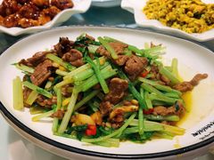 小炒黄牛肉-松沪名灶·豆浆鱼头·新上海菜(飞航吾悦广场店)