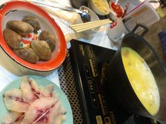 -鲜入围煮花胶鸡海鲜火锅
