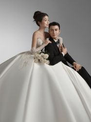 -雪中彩影婚纱摄影·微光艺术中心