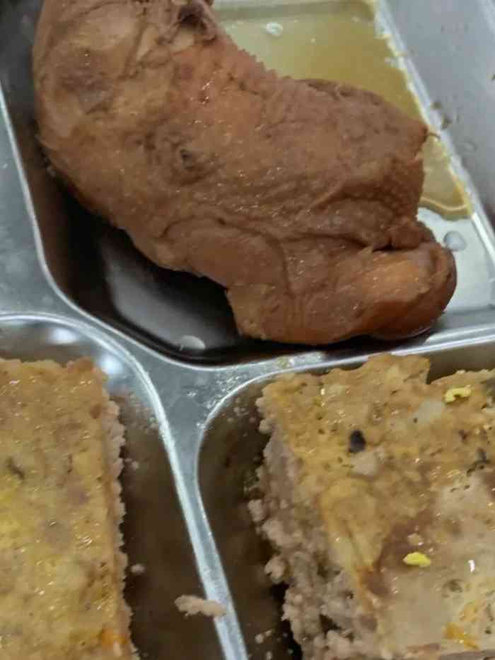 北京物资学院-3食堂-"除了学生,周边的小朋友都不让进的.