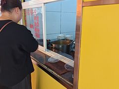 -文山荷鲜居(翠湖店)