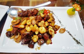 Garlic Beef Cubes