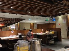 -海底捞火锅鲜切牛肉主题店(长寿路店)