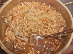 -必胜客(WOW中心城店)