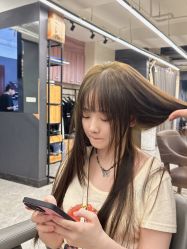 -藤野造型烫发染发