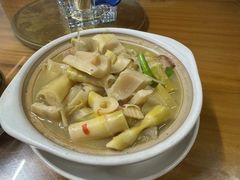 -芦茨金富饭庄·25年老字号·专做稻草鸡