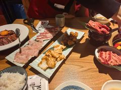 -炼火烤肉店