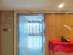 -上海虹桥西郊假日酒店