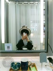 -AKOZO Beauty Salon