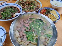 -杨三娘跷脚牛肉(羊子山西路店)