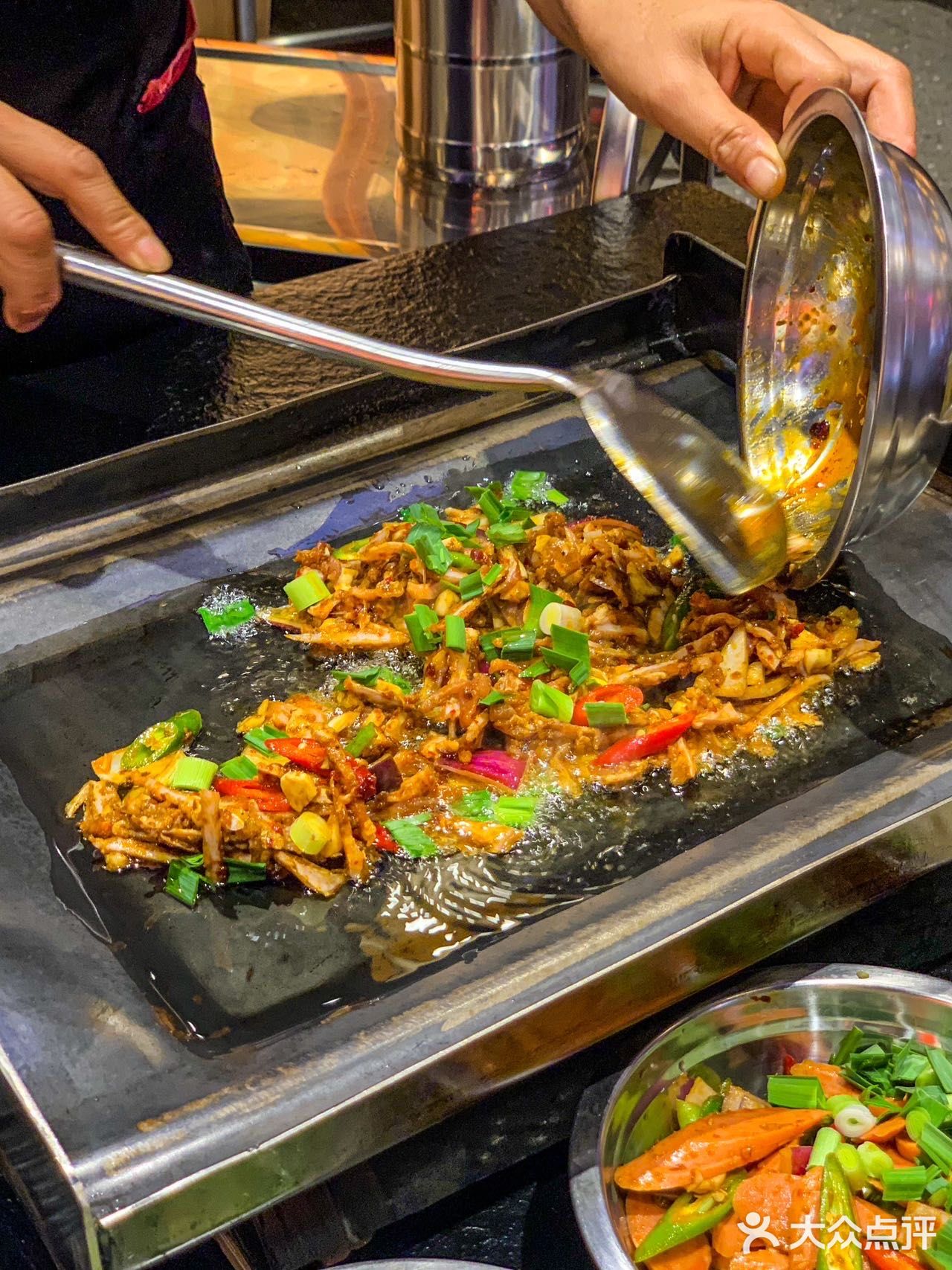 吃过就上瘾的铁板烧!体会到了湘西人的快乐