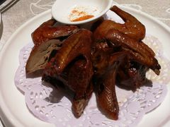 中山妙龄乳鸽-十二粤味·顺德菜·烧鹅点心(五四广场店)