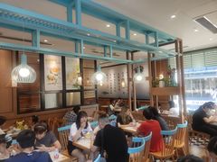 等位区-满记甜品(湖滨店)