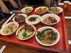 -蓝田九大碗民俗食府(蓝田店)
