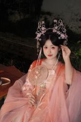 -梦回汉唐汉服旗袍体验馆(拙政园店)