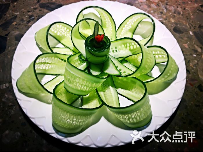 重庆地瓜老火锅(陶然桥店)黄瓜片图片 - 第1张