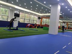 -能量学院少儿体能运动馆(公园1872店)
