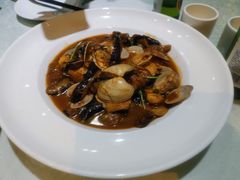 花蚬子炖茄子-品味居·首店·大连鲜活海鲜大连菜(东港店)