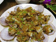 油泼扇贝-天伦海鲜·老味道·青岛菜(栈桥天主教堂店)