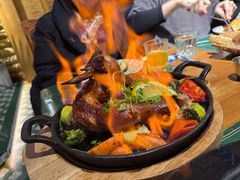 -米德维奇俄式西餐厅(西六道街店)