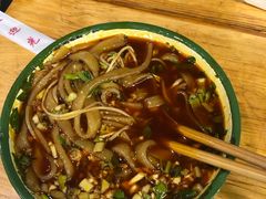 -拈签一笑黄牛肉辣卤串串