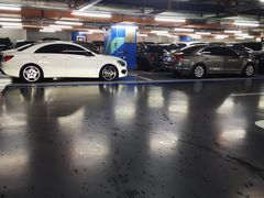 -港汇恒隆广场-停车场