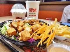鸡肉田园沙拉-The Habit Burger Grill 哈比特汉堡(复兴soho店)