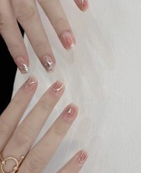 -悦指间美甲美睫美肤