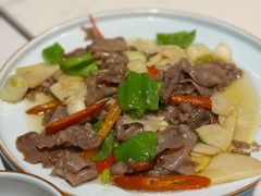 -犇逸·乐山跷脚牛肉·四川现炒(览海店)