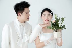 -金夫人婚纱摄影全球旅拍(大连店)