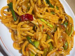 -牛一嘴·兰州牛肉面·大盘鸡(财富中心店)