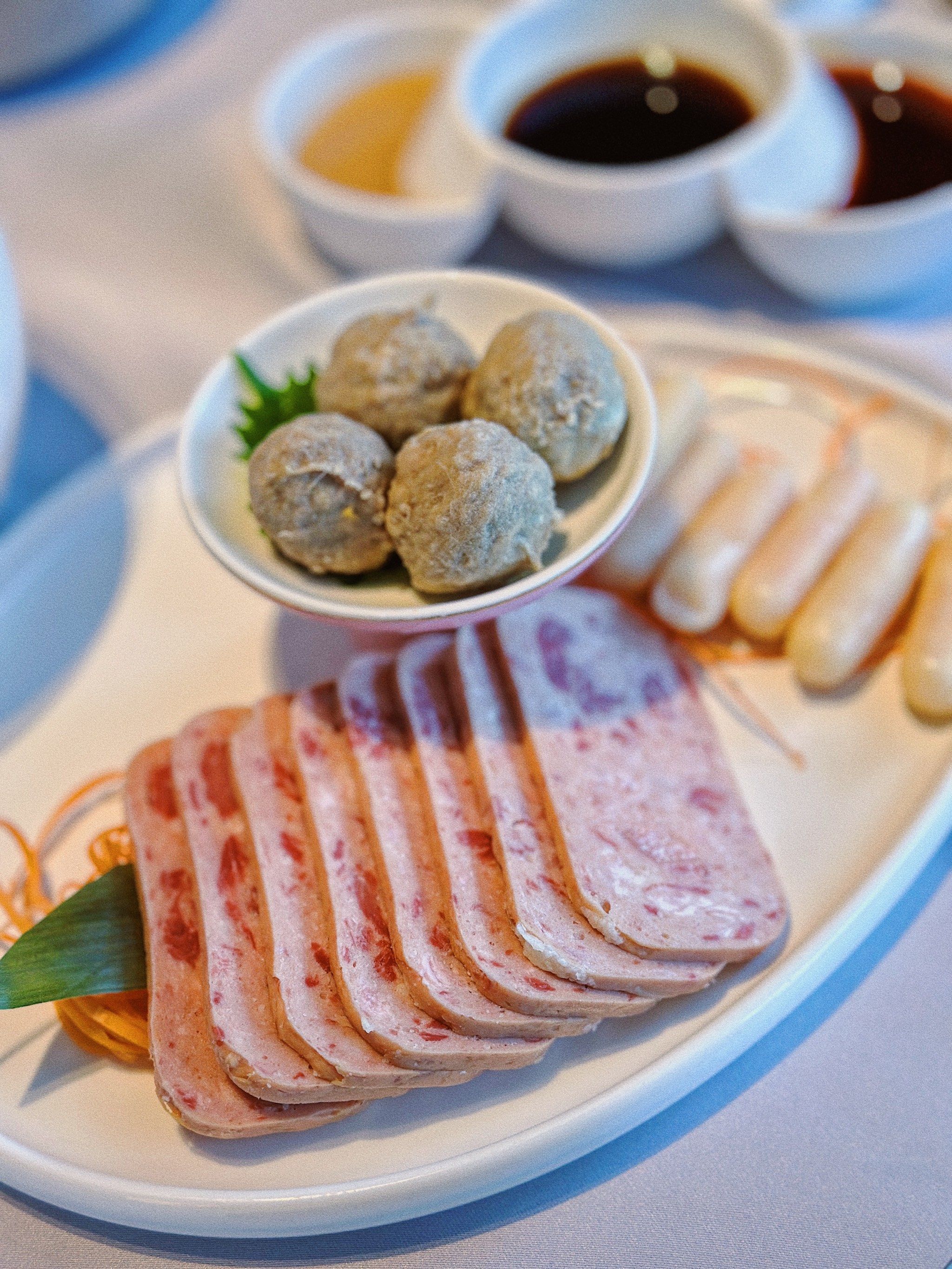 每次朋友聚餐都选红鼎豆捞
菜品新鲜