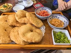 -蓝田九大碗民俗食府(蓝田店)