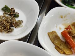 前菜-大福黄牛料理·韩式烤肉·黄牛肥肠·酱蟹