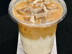 -M Stand(南京紫峰大厦店)