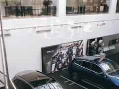 -上海星瀚奔驰4S店(红柳路店)